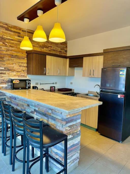 Spacious 3br With Lakeview In Little Venice Apartment Ain Suchna